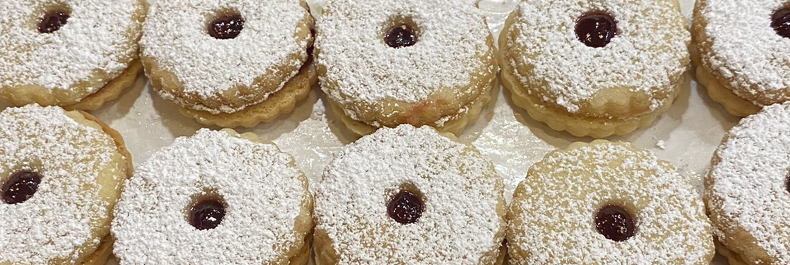 Linzer Cookies